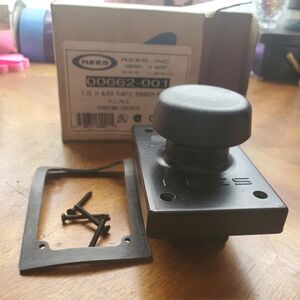 Rees Inc 00662-001 2¼" Mushroom Plunger Switch New